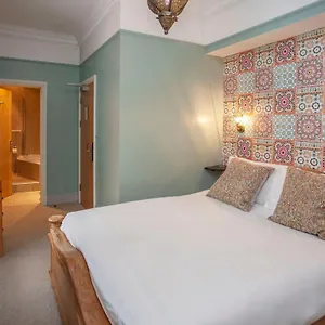 higgihaus-5-7-bed-large-house-hens-stags-big-groups.cardiffhotelswales.com/